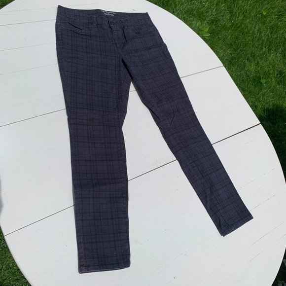 Women's Pants - Picture 1 of 3